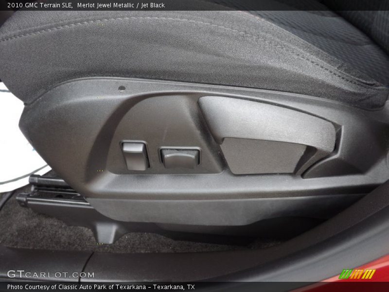 Merlot Jewel Metallic / Jet Black 2010 GMC Terrain SLE