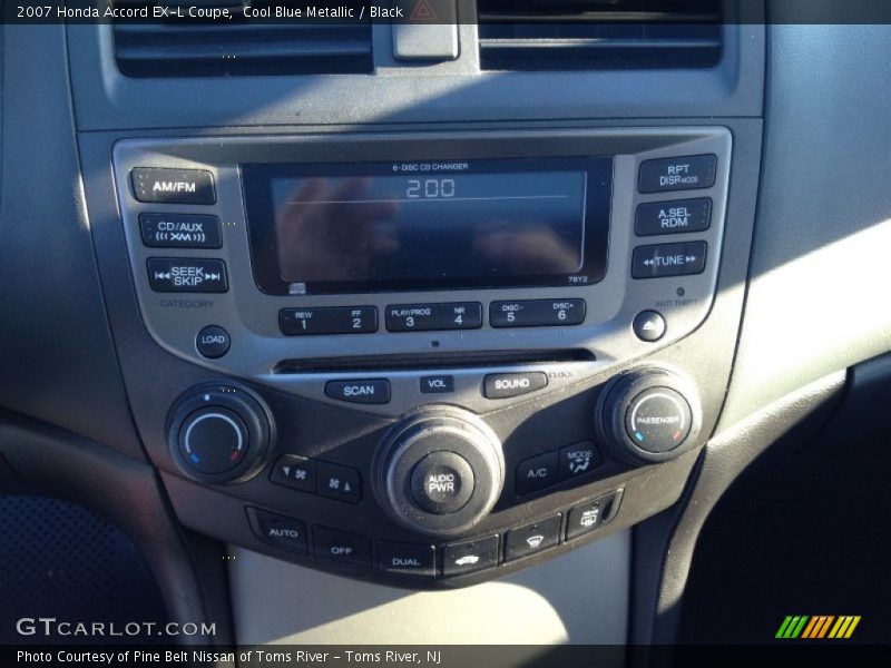 Controls of 2007 Accord EX-L Coupe