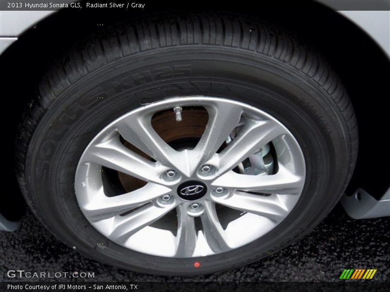 Radiant Silver / Gray 2013 Hyundai Sonata GLS