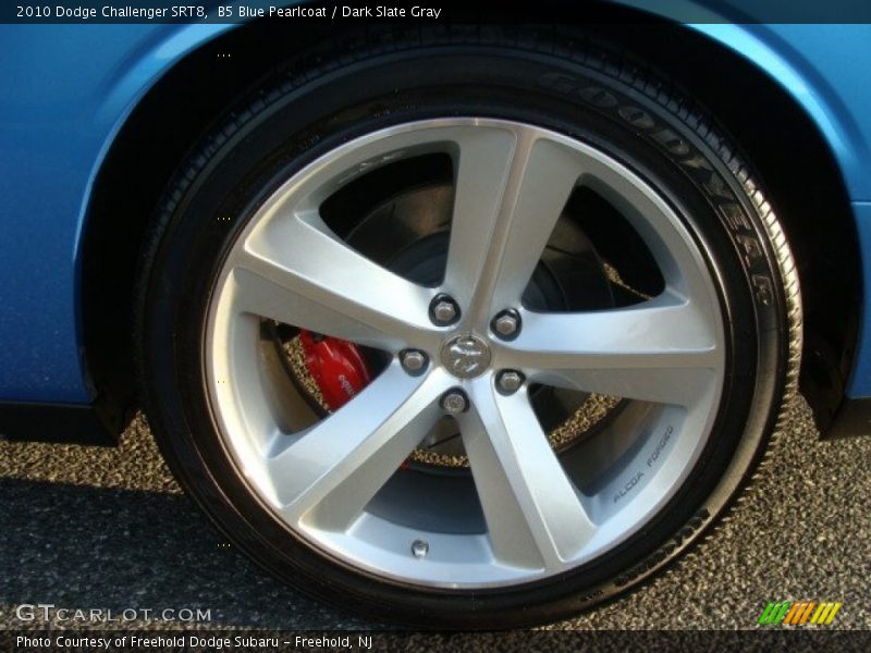  2010 Challenger SRT8 Wheel