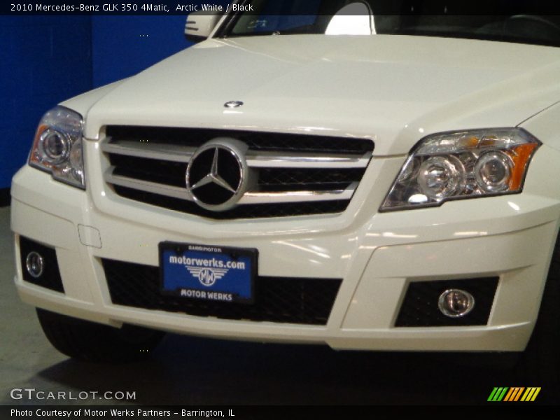 Arctic White / Black 2010 Mercedes-Benz GLK 350 4Matic