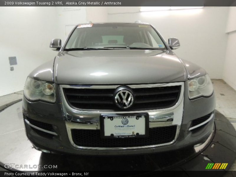 Alaska Grey Metallic / Anthracite 2009 Volkswagen Touareg 2 VR6