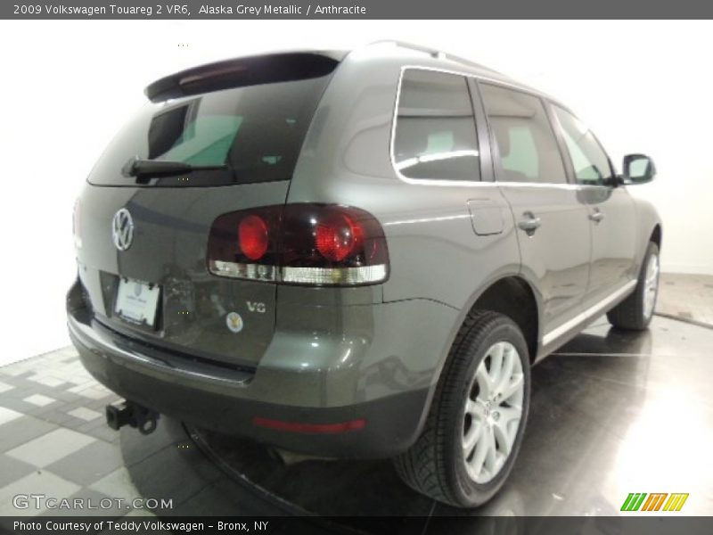 Alaska Grey Metallic / Anthracite 2009 Volkswagen Touareg 2 VR6