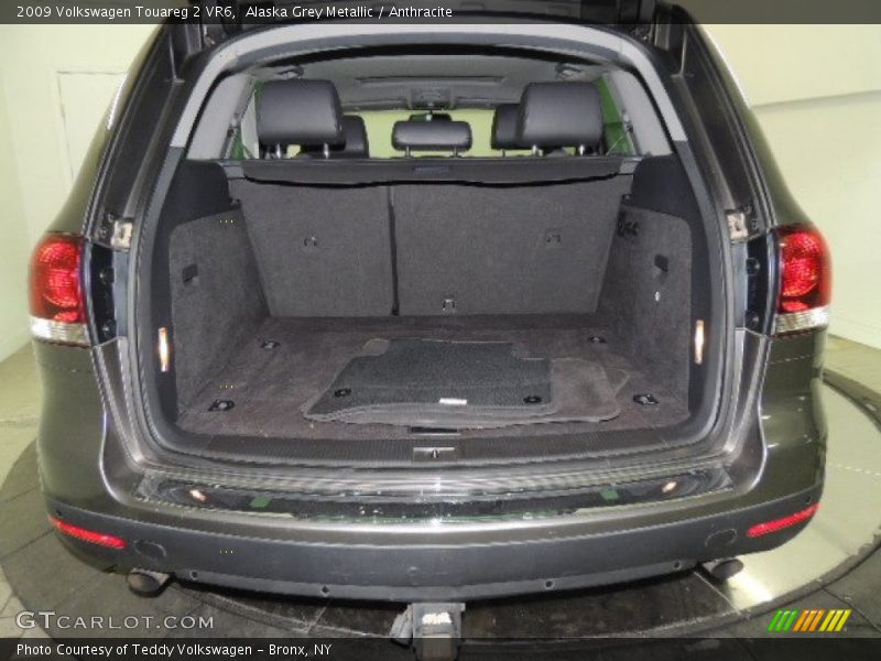 Alaska Grey Metallic / Anthracite 2009 Volkswagen Touareg 2 VR6