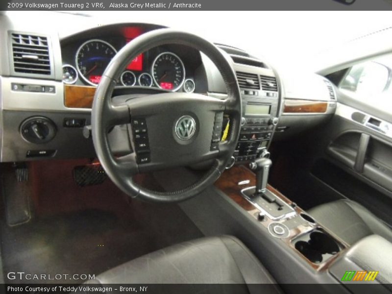 Alaska Grey Metallic / Anthracite 2009 Volkswagen Touareg 2 VR6