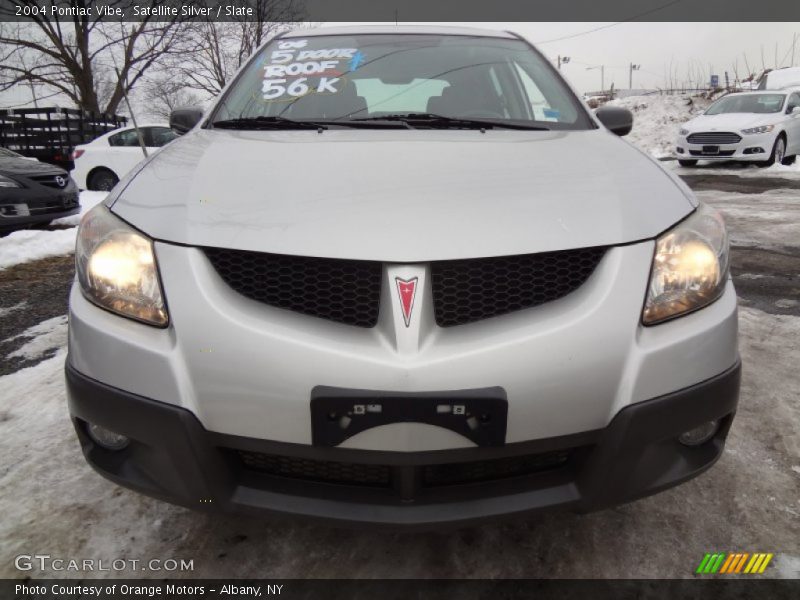 Satellite Silver / Slate 2004 Pontiac Vibe