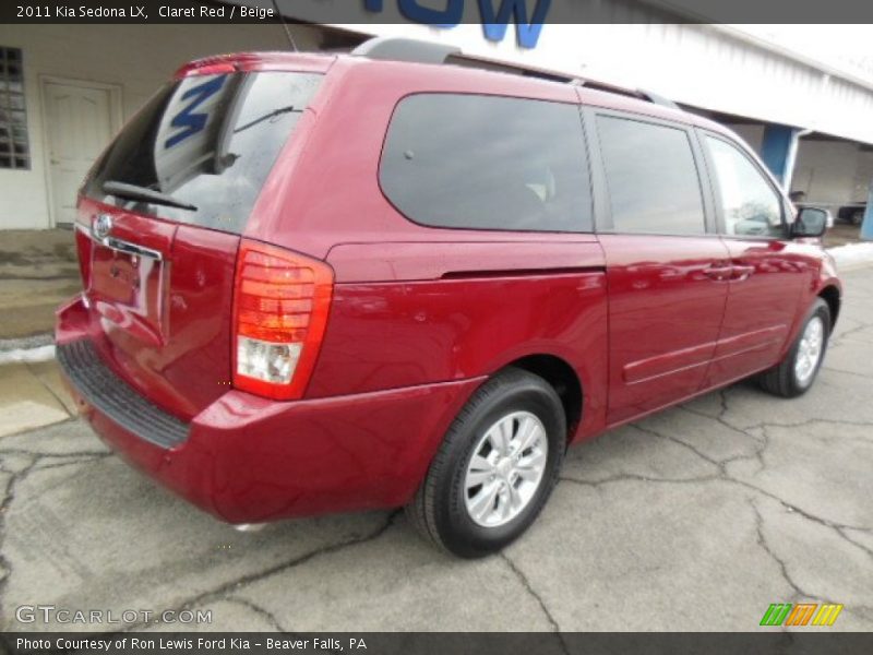 Claret Red / Beige 2011 Kia Sedona LX