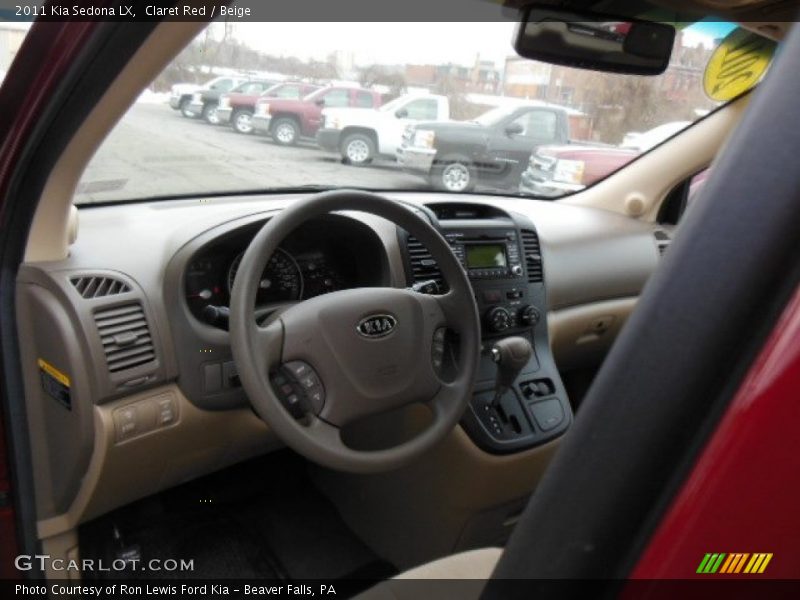 Claret Red / Beige 2011 Kia Sedona LX