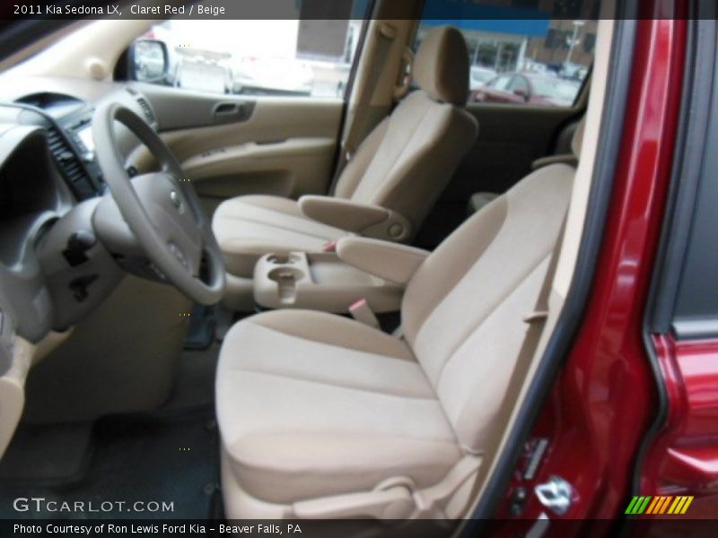 Front Seat of 2011 Sedona LX