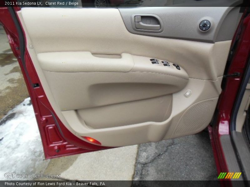 Door Panel of 2011 Sedona LX