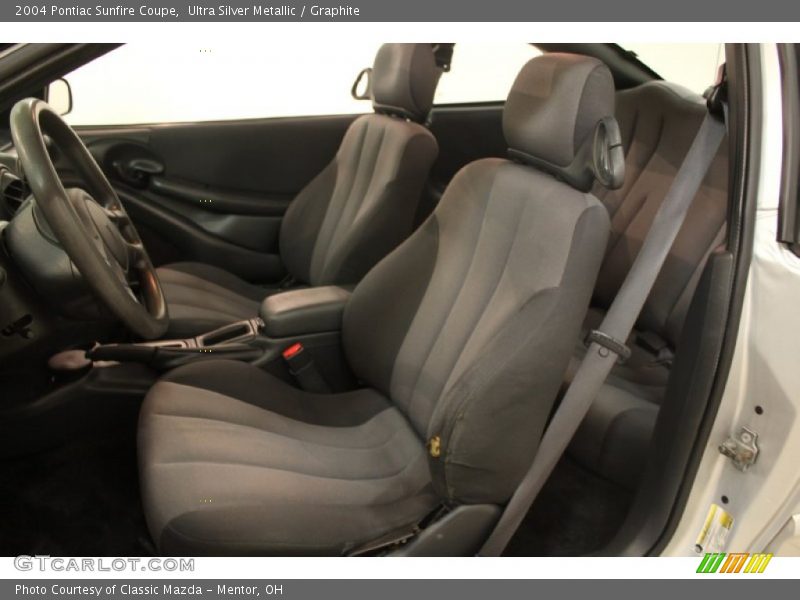 Ultra Silver Metallic / Graphite 2004 Pontiac Sunfire Coupe