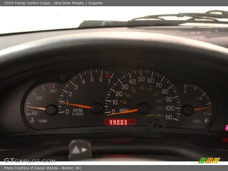 Ultra Silver Metallic / Graphite 2004 Pontiac Sunfire Coupe