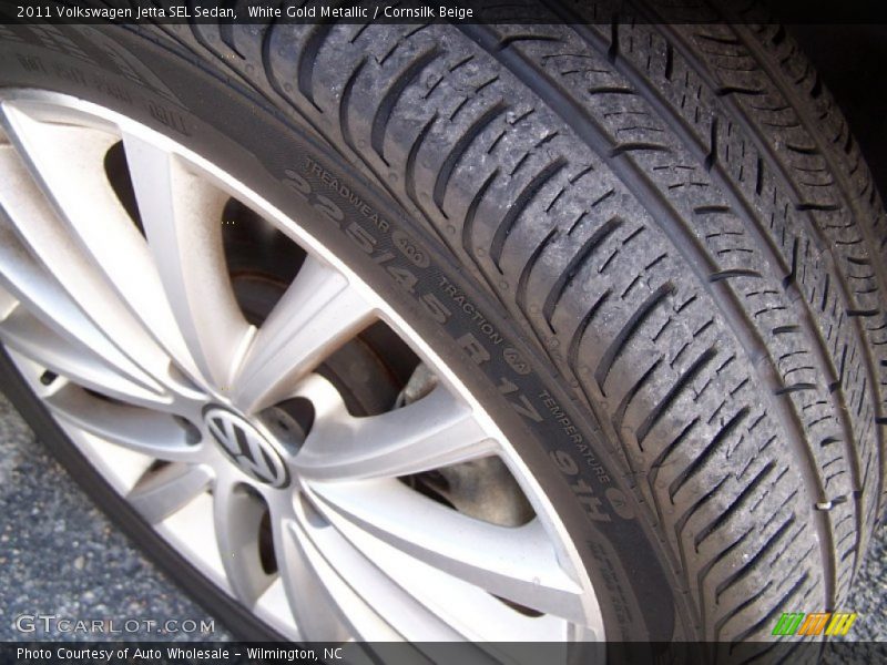 White Gold Metallic / Cornsilk Beige 2011 Volkswagen Jetta SEL Sedan