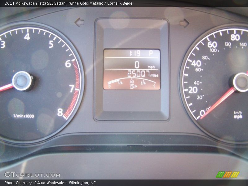 White Gold Metallic / Cornsilk Beige 2011 Volkswagen Jetta SEL Sedan