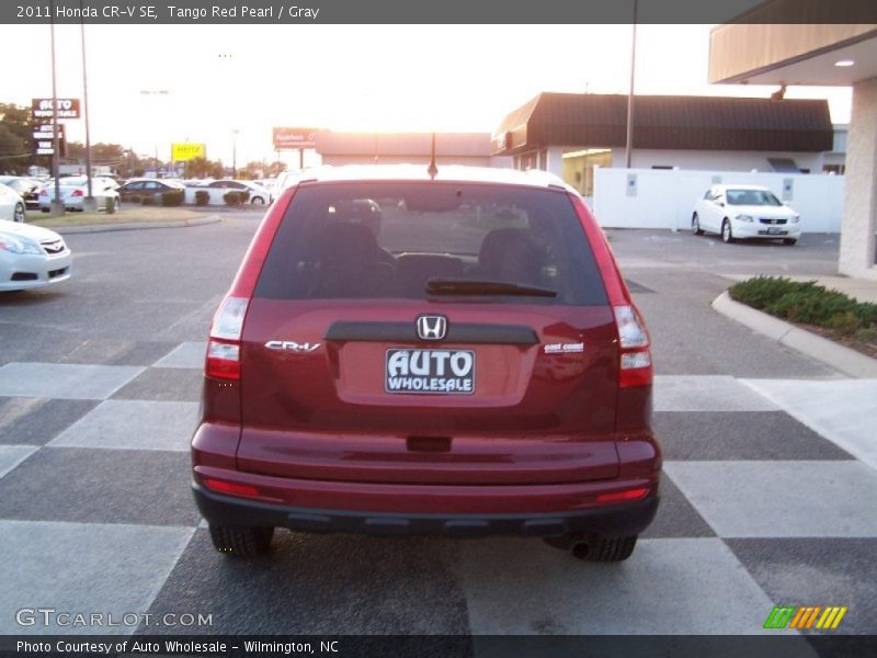 Tango Red Pearl / Gray 2011 Honda CR-V SE