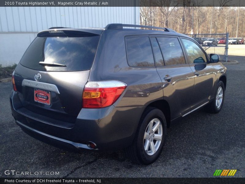 Magnetic Gray Metallic / Ash 2010 Toyota Highlander V6
