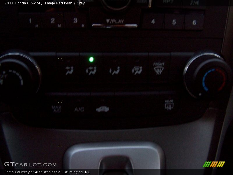 Tango Red Pearl / Gray 2011 Honda CR-V SE