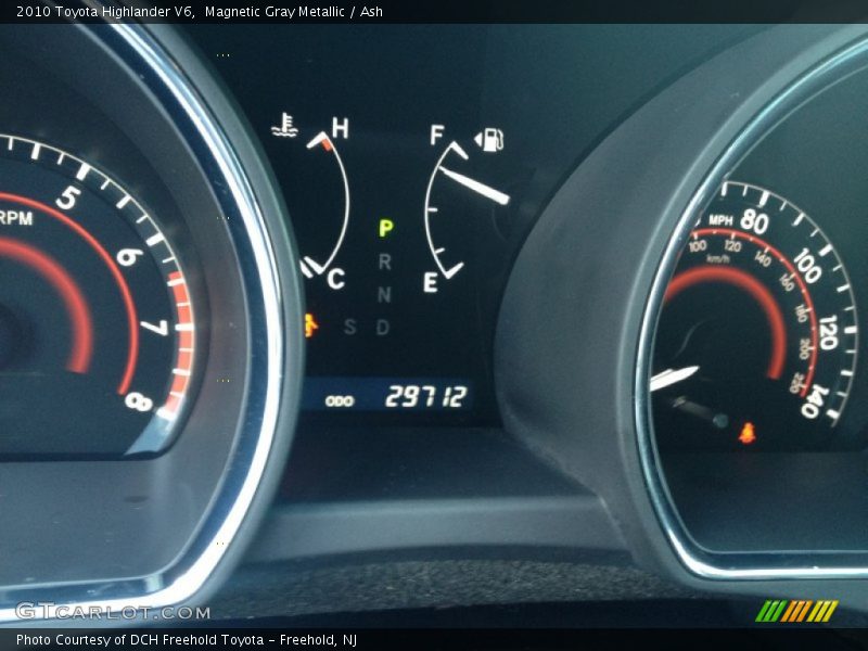 Magnetic Gray Metallic / Ash 2010 Toyota Highlander V6