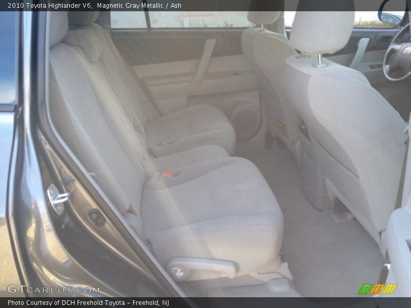 Magnetic Gray Metallic / Ash 2010 Toyota Highlander V6