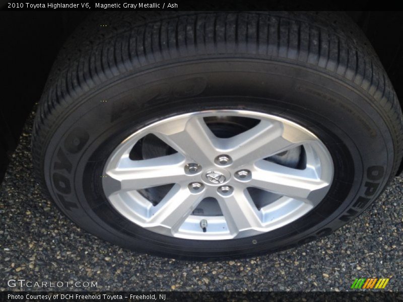 Magnetic Gray Metallic / Ash 2010 Toyota Highlander V6