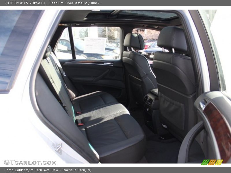 Titanium Silver Metallic / Black 2010 BMW X5 xDrive30i