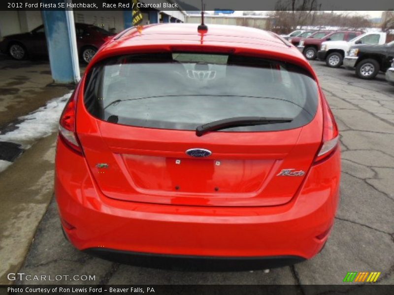 Race Red / Charcoal Black 2012 Ford Fiesta SE Hatchback