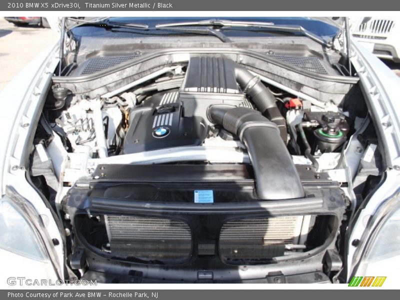 Titanium Silver Metallic / Black 2010 BMW X5 xDrive30i