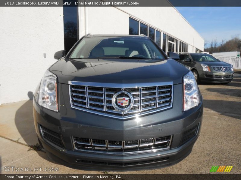 Gray Flannel Metallic / Light Titanium/Ebony 2013 Cadillac SRX Luxury AWD