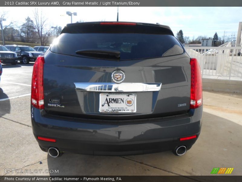 Gray Flannel Metallic / Light Titanium/Ebony 2013 Cadillac SRX Luxury AWD