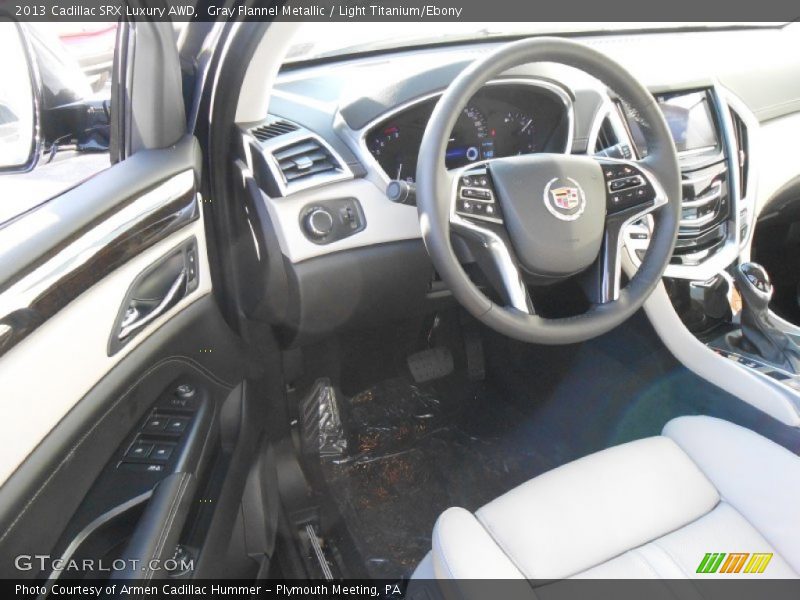 Gray Flannel Metallic / Light Titanium/Ebony 2013 Cadillac SRX Luxury AWD