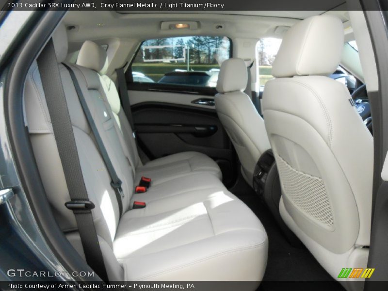 Gray Flannel Metallic / Light Titanium/Ebony 2013 Cadillac SRX Luxury AWD