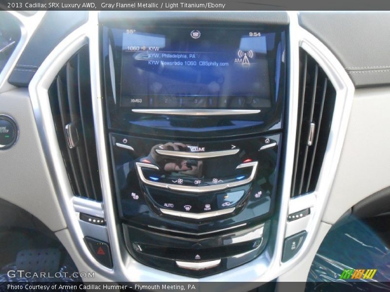Gray Flannel Metallic / Light Titanium/Ebony 2013 Cadillac SRX Luxury AWD