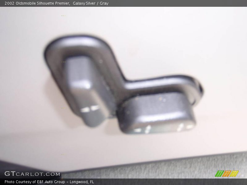 Galaxy Silver / Gray 2002 Oldsmobile Silhouette Premier