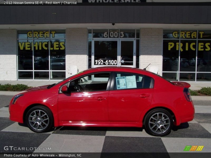 Red Alert / Charcoal 2012 Nissan Sentra SE-R