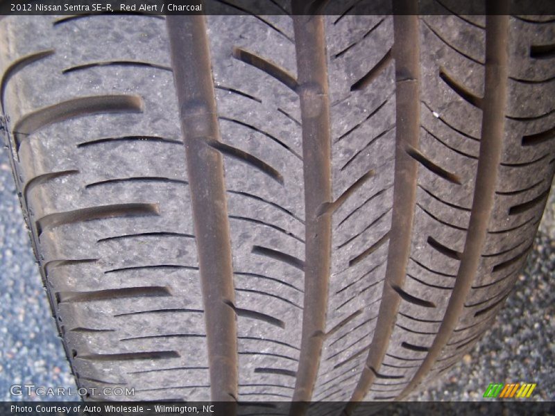 Red Alert / Charcoal 2012 Nissan Sentra SE-R