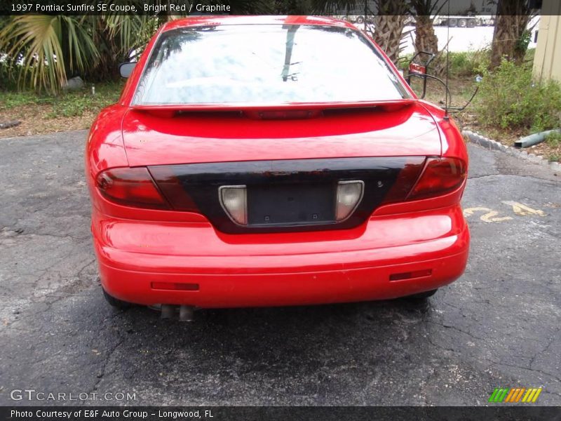 Bright Red / Graphite 1997 Pontiac Sunfire SE Coupe