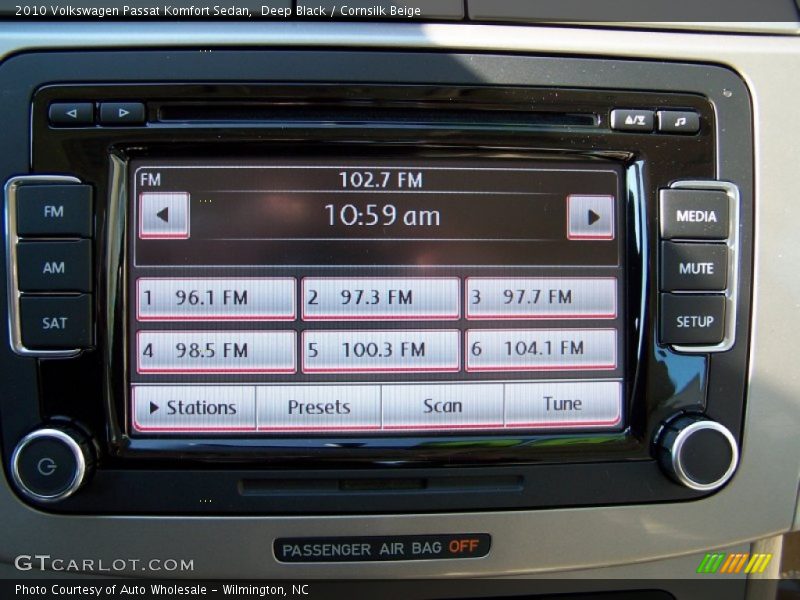 Deep Black / Cornsilk Beige 2010 Volkswagen Passat Komfort Sedan