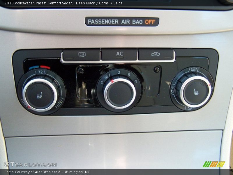 Deep Black / Cornsilk Beige 2010 Volkswagen Passat Komfort Sedan