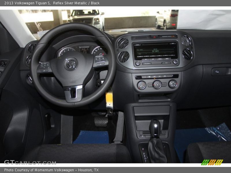 Reflex Silver Metallic / Black 2013 Volkswagen Tiguan S