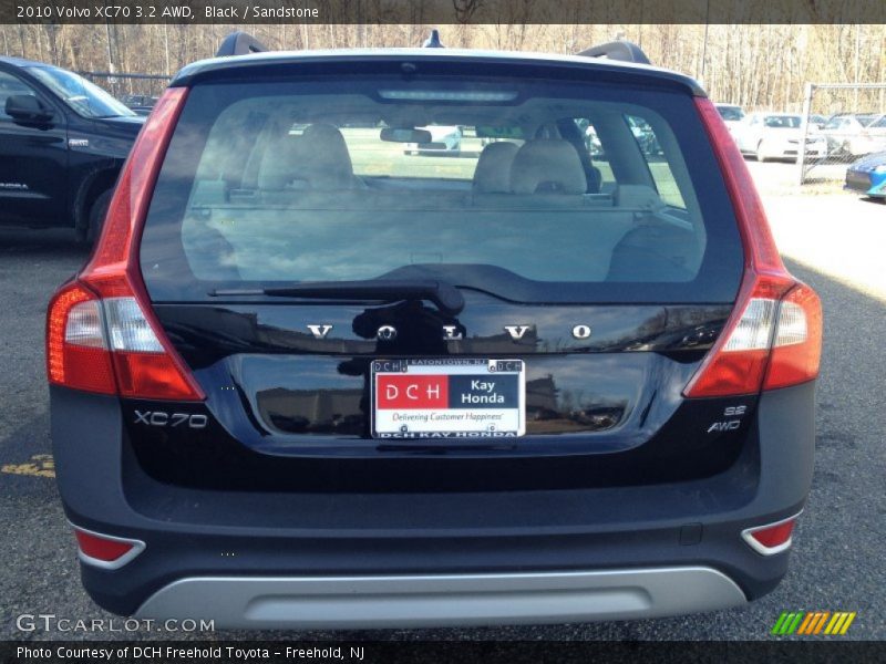 Black / Sandstone 2010 Volvo XC70 3.2 AWD