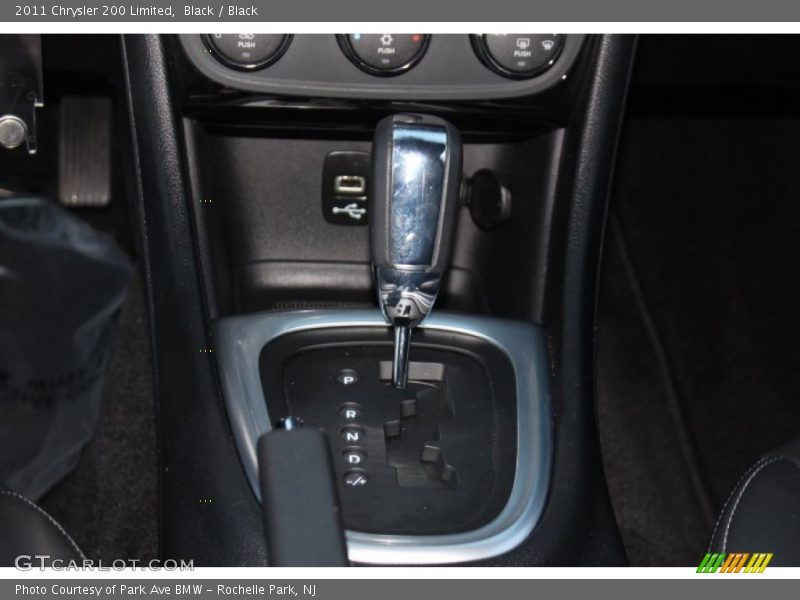  2011 200 Limited 6 Speed AutoStick Automatic Shifter