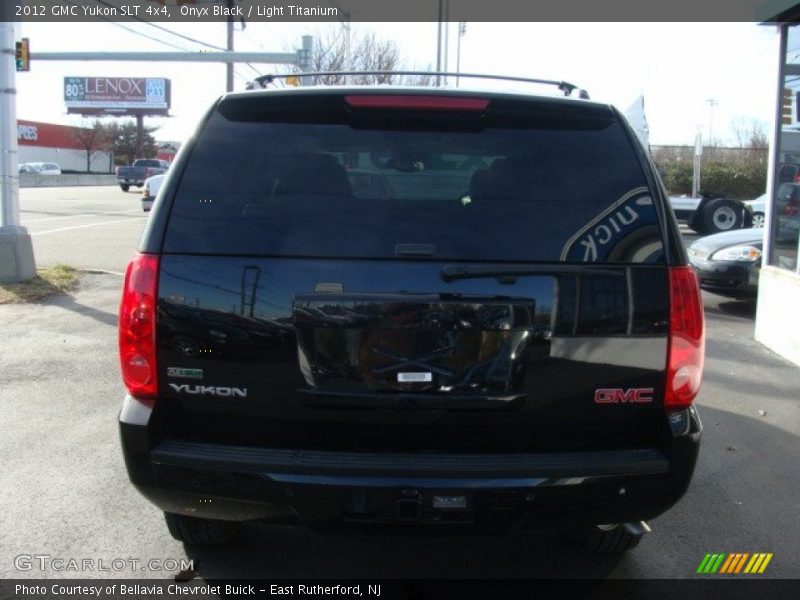 Onyx Black / Light Titanium 2012 GMC Yukon SLT 4x4