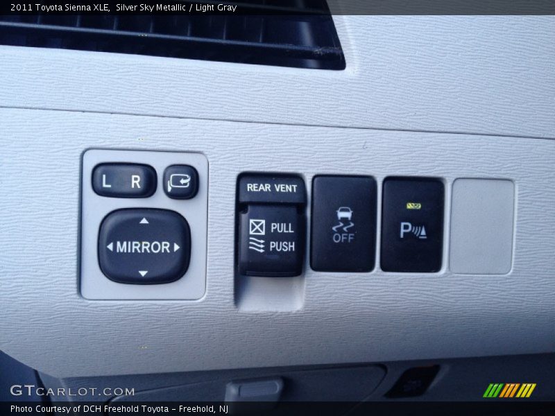 Silver Sky Metallic / Light Gray 2011 Toyota Sienna XLE