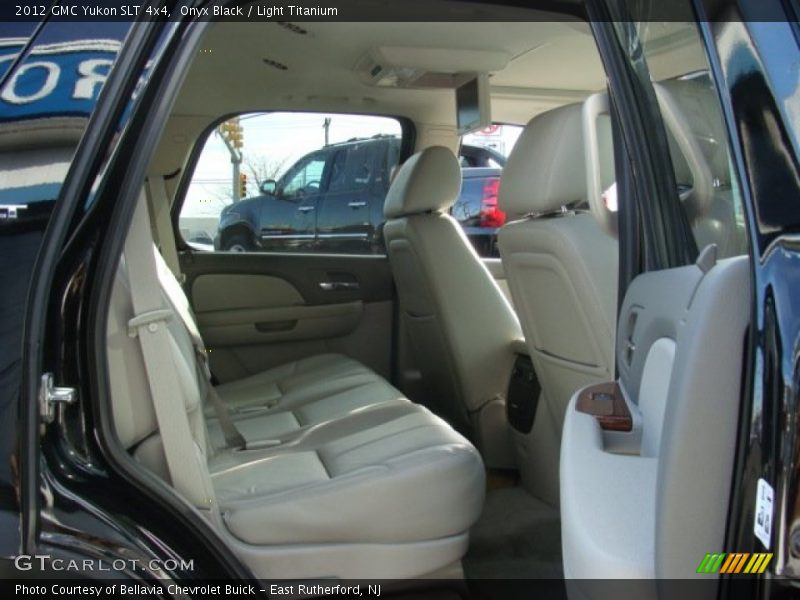 Onyx Black / Light Titanium 2012 GMC Yukon SLT 4x4