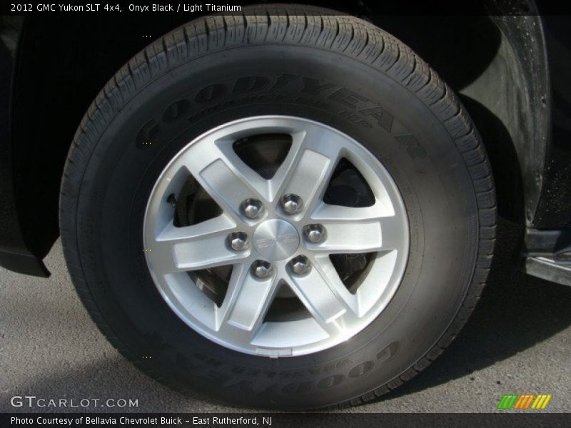 Onyx Black / Light Titanium 2012 GMC Yukon SLT 4x4