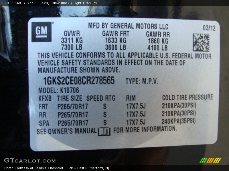 Onyx Black / Light Titanium 2012 GMC Yukon SLT 4x4