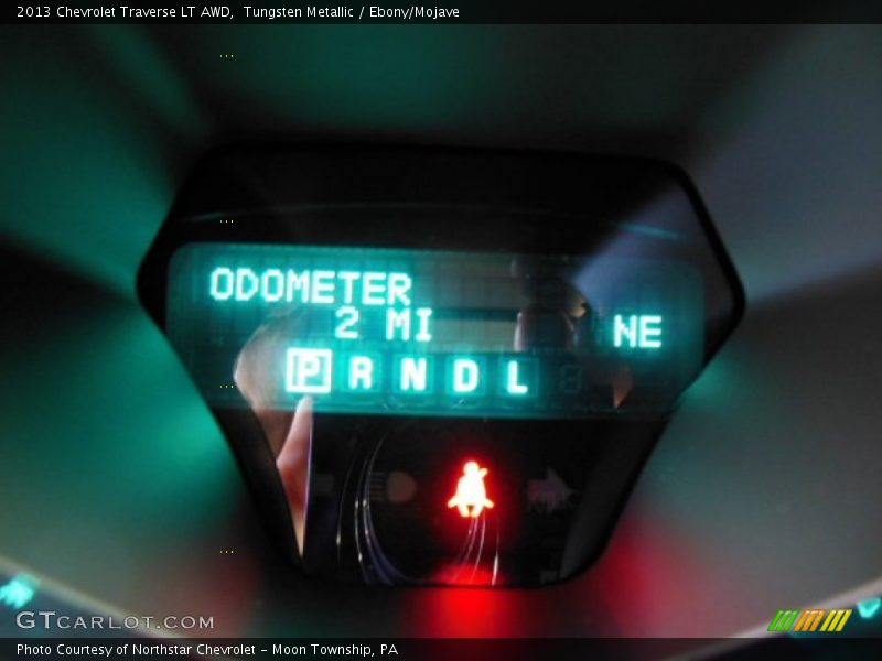 Tungsten Metallic / Ebony/Mojave 2013 Chevrolet Traverse LT AWD