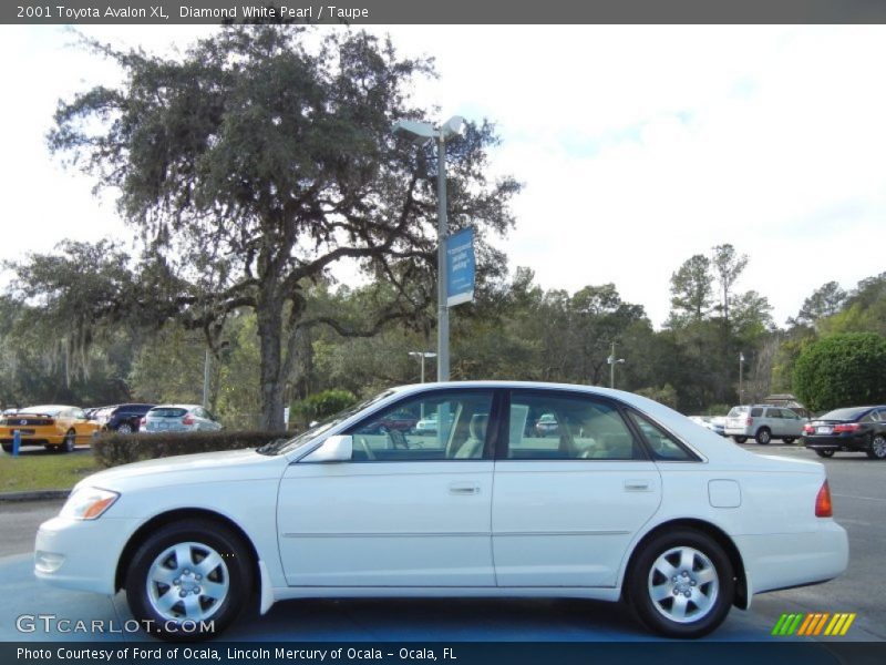 Diamond White Pearl / Taupe 2001 Toyota Avalon XL