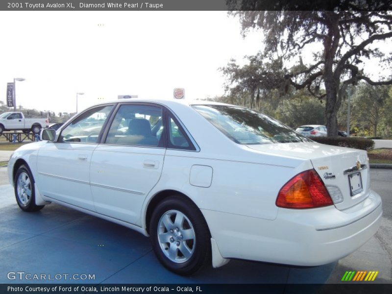 Diamond White Pearl / Taupe 2001 Toyota Avalon XL