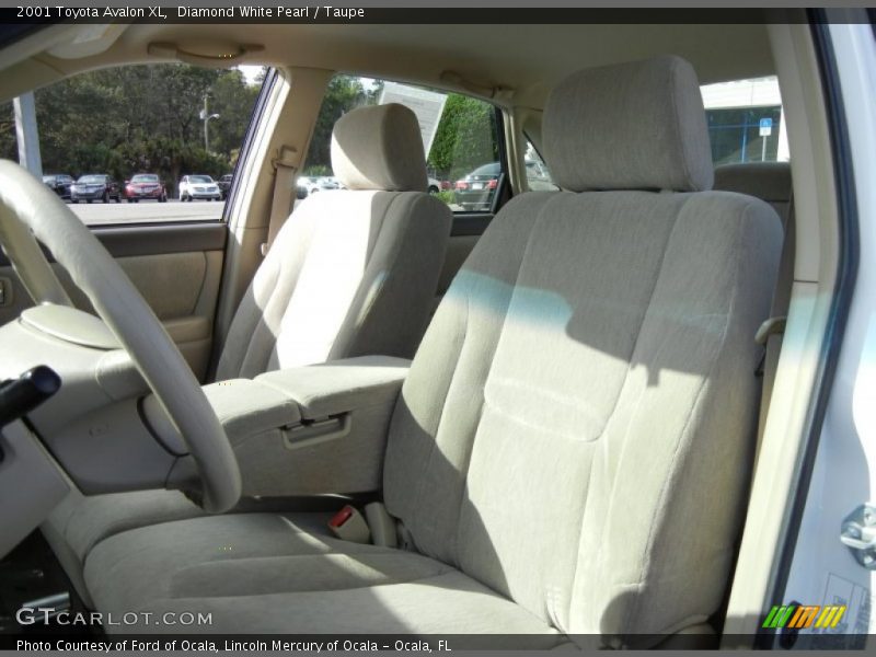 Diamond White Pearl / Taupe 2001 Toyota Avalon XL